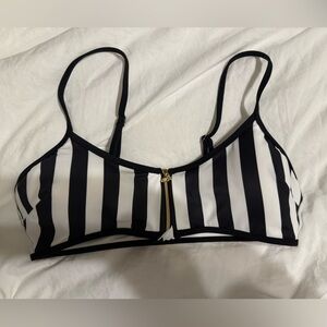 Victoria's Secret Black and White Bikini Top - NWOT - Medium